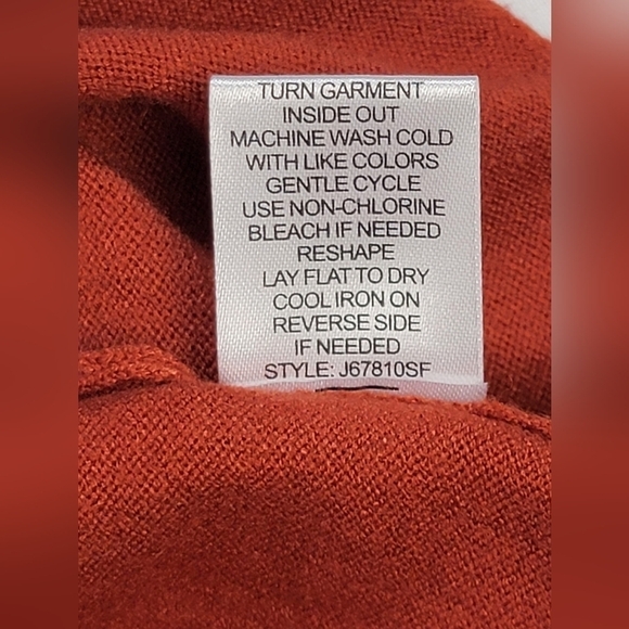 Love Ellie Mia Back Detail V-Neck Sweater Burnt Orange Women's Size Medium - Picture 6 of 11